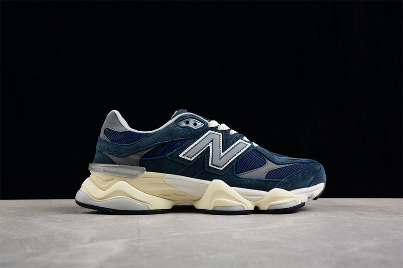 Tênis New Balance 9060 Azul Marinho