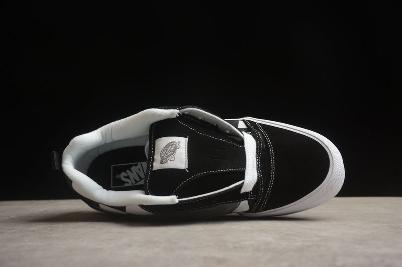 Tênis Vans Classic Knu Skool Vr3