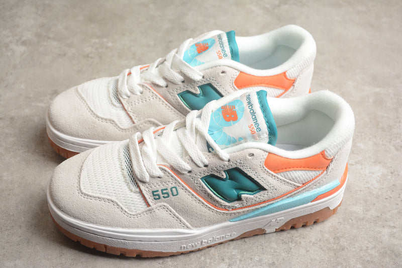 Tênis New Balance NB550