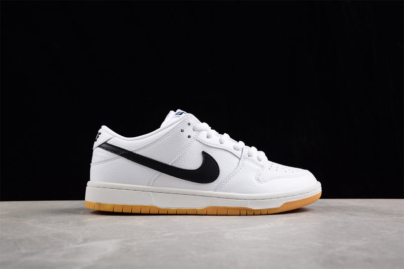 Tênis Nike SB Dunk Low Pro White Gum