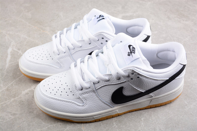 Tênis Nike SB Dunk Low Pro White Gum