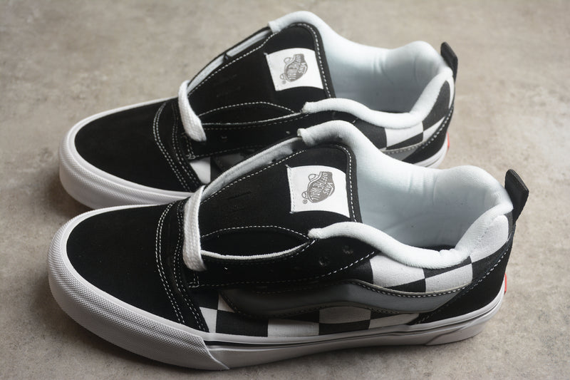 Tênis Vans Classic Knu Skool Vr3