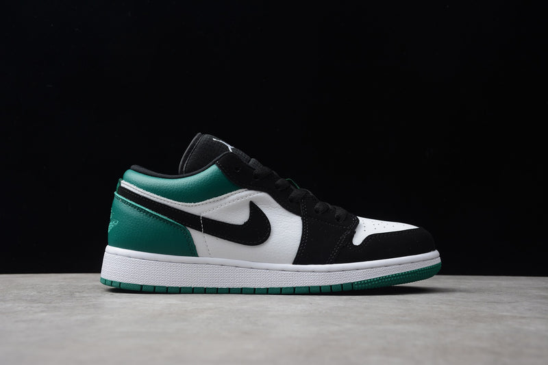 Tênis Nike Air Jordan 1 Low OG GS