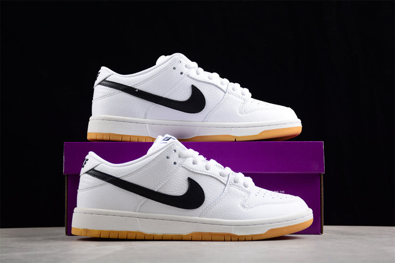 Tênis Nike SB Dunk Low Pro White Gum